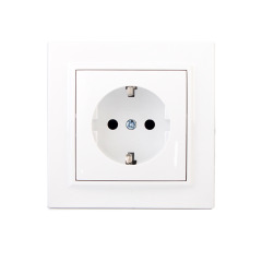 Розетка з/з (матеріал термопластик) 16 А Enzo Білий