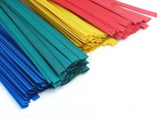 Трубка термоусадочная 7,0 / 3,5 мм 1м (W-1-H - безгалогеновая подавляющая горение)