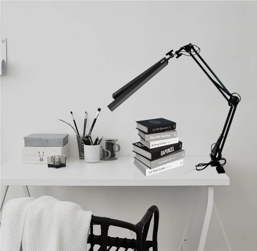 LED світильник на струбцині FocusPro 15 Вт , чорний